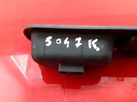 Peugeot 307 Support bouton lève vitre porte avant 532619