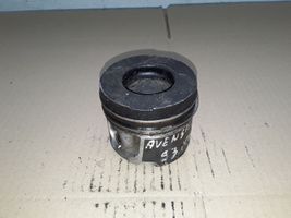 Toyota Avensis T250 Piston W021