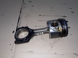 Toyota Avensis T220 Piston avec bielle 82L73