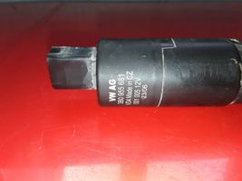 Volkswagen Touareg I Pompe lave-phares 3B0955681