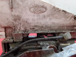 Ford Mondeo MK I Zamek drzwi tylnych 93BG220A20BA