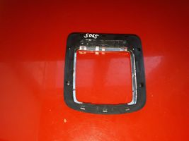 Ford Focus Rivestimento in plastica cornice della leva del cambio 7M5P7J306A