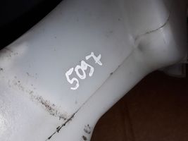 Seat Exeo (3R) Tuulilasinpesimen nestesäiliö 8E0955451AR