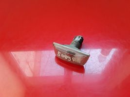 Chevrolet Cruze Front fender indicator light E1313230