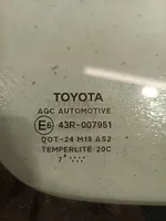 Toyota Auris 150 Etuoven kulmalasi, neliovinen malli 43R007951