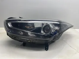 Hyundai i40 Lampa przednia 921013ZXXX