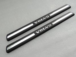 Volvo V60 Garniture de marche-pieds / jupe latérale 8659960