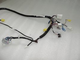 Toyota Yaris XP210 Mazo de cables interior derecho 82161K0A40