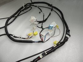Toyota Yaris XP210 Mazo de cables interior derecho 82161K0A40