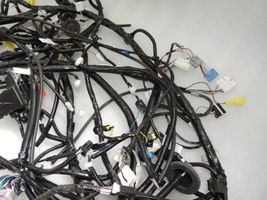 Toyota Yaris XP210 Mazo de cables interior derecho 82161K0A40