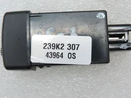 Opel Monterey Interruttore di regolazione dell’illuminazione del quadro 8970853552