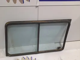 Mitsubishi Montero Fenêtre latérale vitre arrière MB510477
