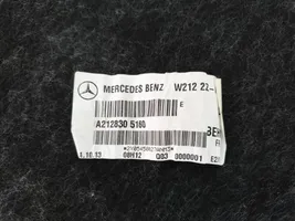 Mercedes-Benz E AMG W212 Radiatore di raffreddamento A/C (condensatore) A2128305160