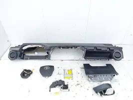Toyota RAV 4 (XA40) Kit airbag avec panneau 8917042430