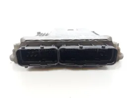 Toyota Auris 150 Calculateur moteur ECU 0281015361