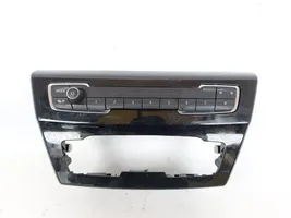 BMW X1 F48 F49 Radio/CD/DVD/GPS-pääyksikkö 9371457