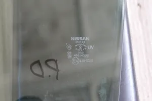 Nissan X-Trail T32 Vetro del finestrino della portiera anteriore - quattro porte 
