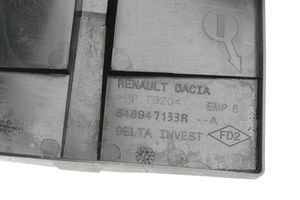 Dacia Sandero Akkulaatikon alusta 648947133R