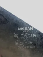 Nissan X-Trail T32 Szyba drzwi przednich 49R00049