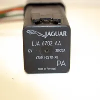 Jaguar XK8 - XKR Coolant fan relay LJA6702AA