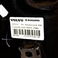 Volvo V60 Boczek / Tapicerka / bagażnika 39804324