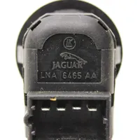 Jaguar XK8 - XKR Muut kytkimet/nupit/vaihtimet LNA6465AA