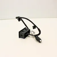 Ford Transit -  Tourneo Connect Gniazdo / Złącze USB KT1T14D202HB