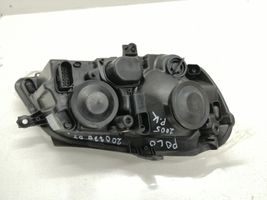 Volkswagen Cross Polo Lampa przednia 03111310