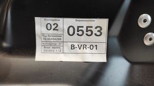 Volkswagen PASSAT B6 Etuoven ikkunan nostin moottorilla 1K0959702Q