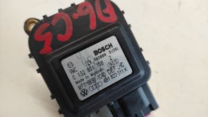 Audi A6 S6 C5 4B Motor/activador trampilla de calefacción 01328011582