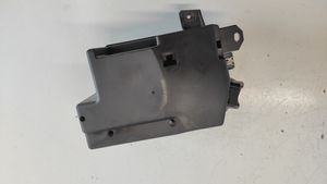 Alfa Romeo 159 Tapa de caja de fusibles 