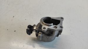 Nissan Primera Alipainepumppu 163451323