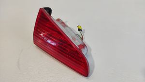 Peugeot 607 Lampy tylnej klapy bagażnika 2543