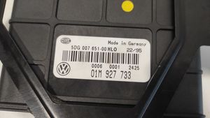 Volkswagen Golf III Module de contrôle de boîte de vitesses ECU 1H1927739AL