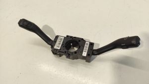 Audi A6 Allroad C5 Leva/interruttore dell’indicatore di direzione e tergicristallo 8L0953513N