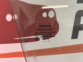Nissan Qashqai Vitre de fenêtre porte avant (4 portes) 43R001582