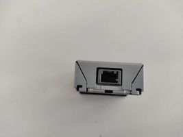 Toyota RAV 4 (XA50) USB-Anschluss 8553242020