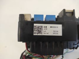 Subaru Impreza V Module de fusibles MB008901B