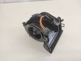 Audi Q7 4M Soplador/ventilador calefacción CZ116243117