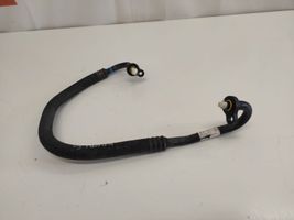 Volvo XC70 Air conditioning (A/C) pipe/hose 