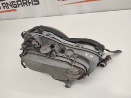 Mercedes-Benz E W210 Lampa przednia 14434500