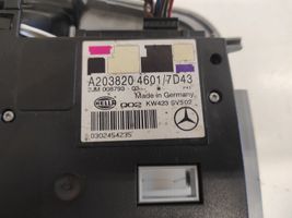 Mercedes-Benz C W203 Éclairage lumière plafonnier avant A2038204601