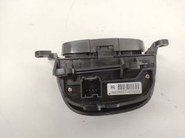 Chevrolet Captiva Boutons / interrupteurs volant 96628527