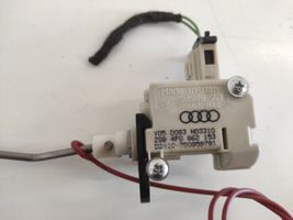 Audi A6 S6 C6 4F Degalų bako dangtelio spynos varikliukas 4F0862153