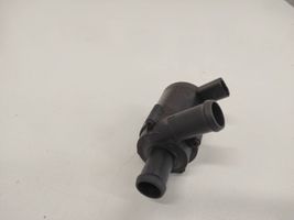 Volkswagen Touareg I Pompe à eau de liquide de refroidissement 7L0965561