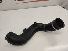 Opel Astra H Tube d'admission de tuyau de refroidisseur intermédiaire 55561910