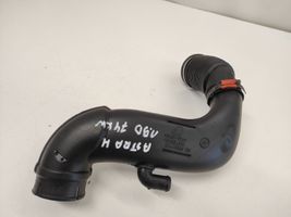 Opel Astra H Tube d'admission de tuyau de refroidisseur intermédiaire 55561910