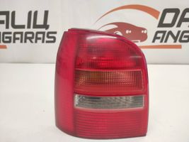 Audi A4 S4 B5 8D Lampa tylna 8D9945095D