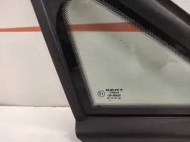 Seat Altea Mazā "A" tipa priekšējo durvju stikls (četrdurvju mašīnai) 5P0845412