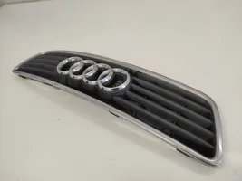 Audi A6 S6 C4 4A Etupuskurin ylempi jäähdytinsäleikkö 4A0853651C